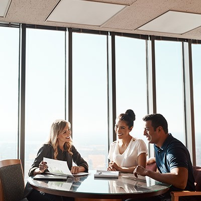 Une offre d'assurance signée dans les bureaux de l'entreprise